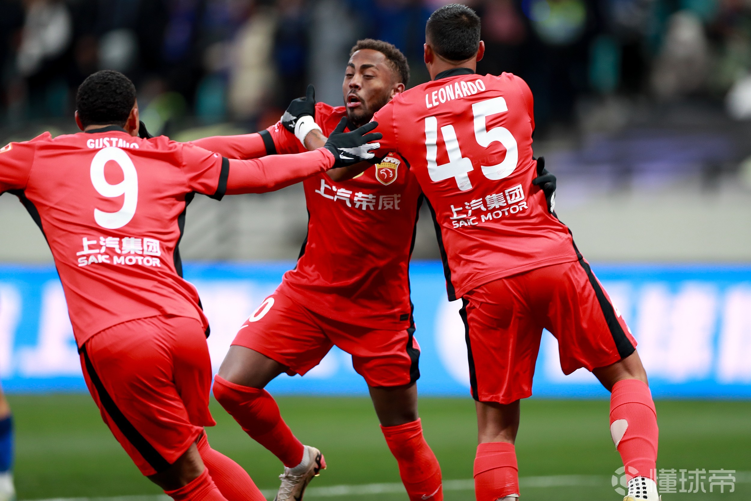 每名球员都 每名球员都