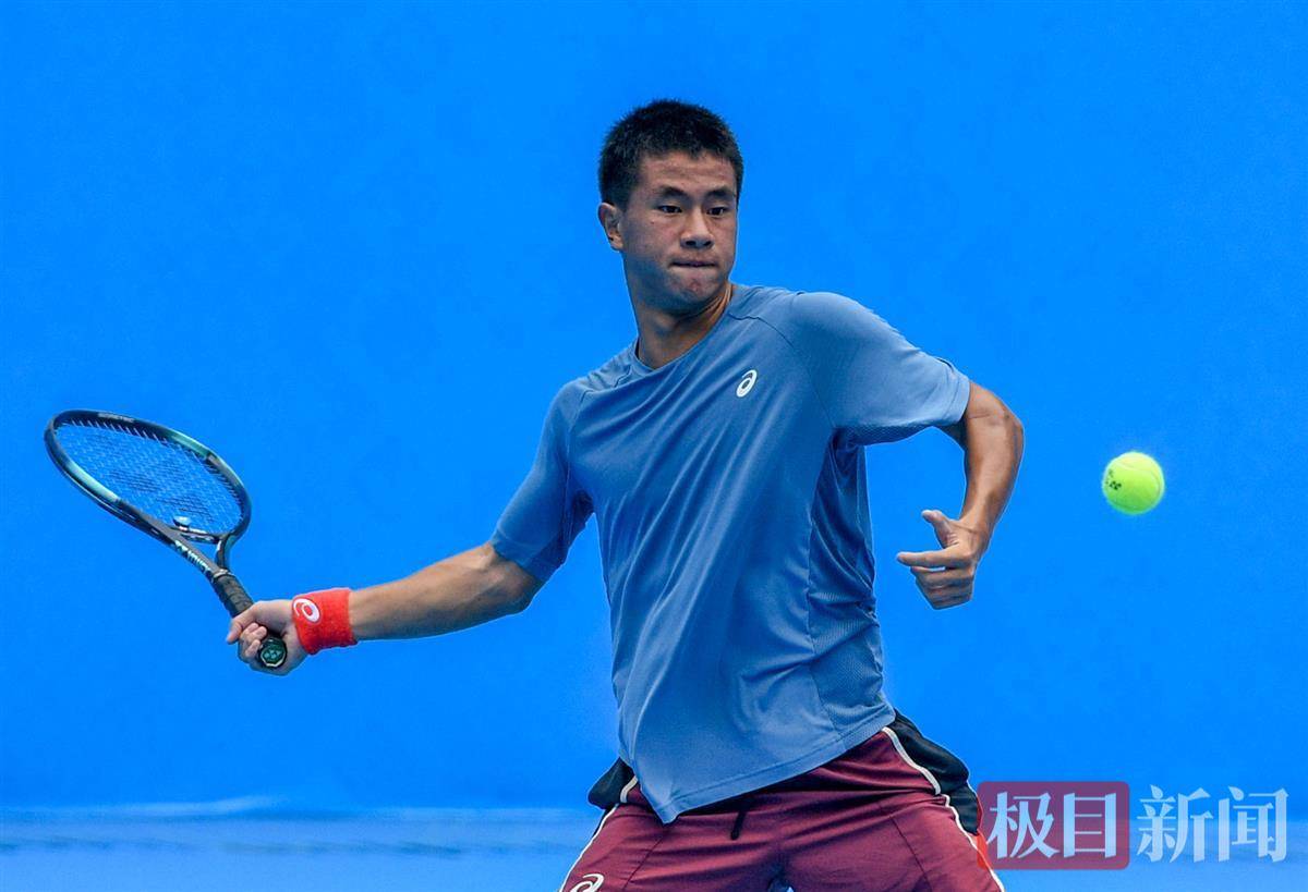 且对英格兰 且对英格兰