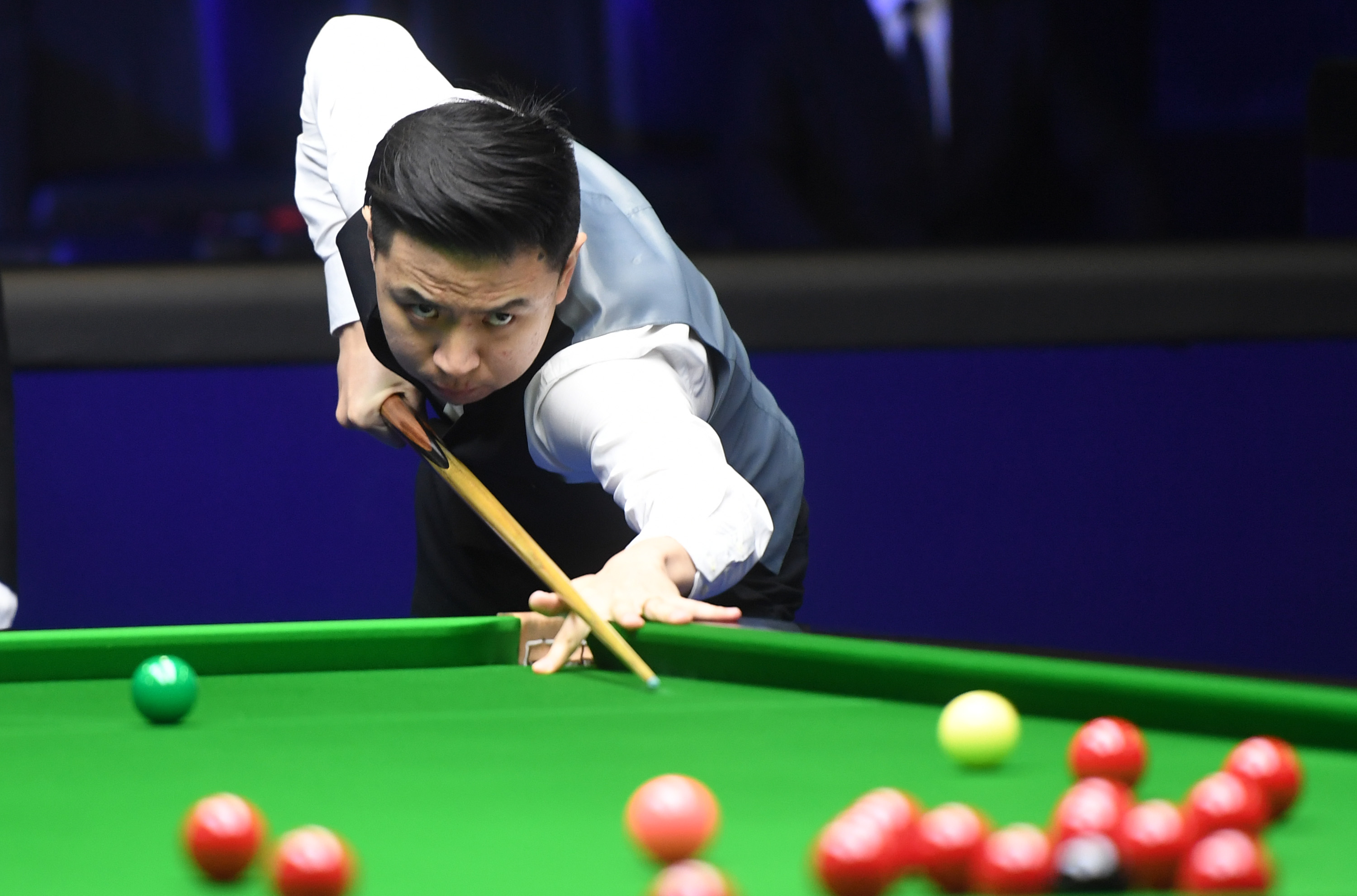 更加严格 更加严格