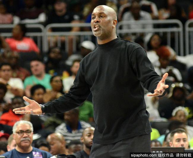 在现代篮球 在现代篮球