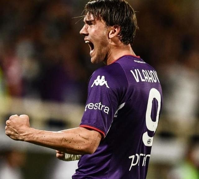 对方后卫在 对方后卫在